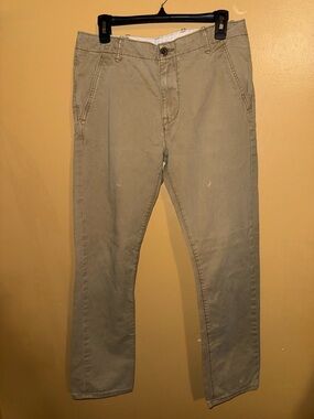 Levi's tan chino pants, Size 32" #chinos #menswear